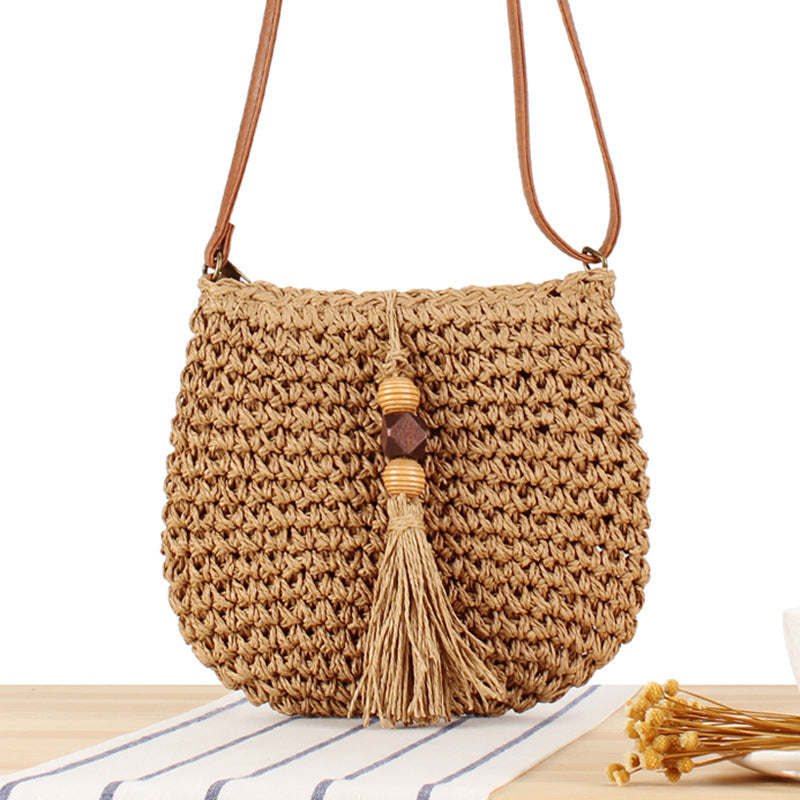 Braided shoulder bag with tassels and wooden decorations Kalsten