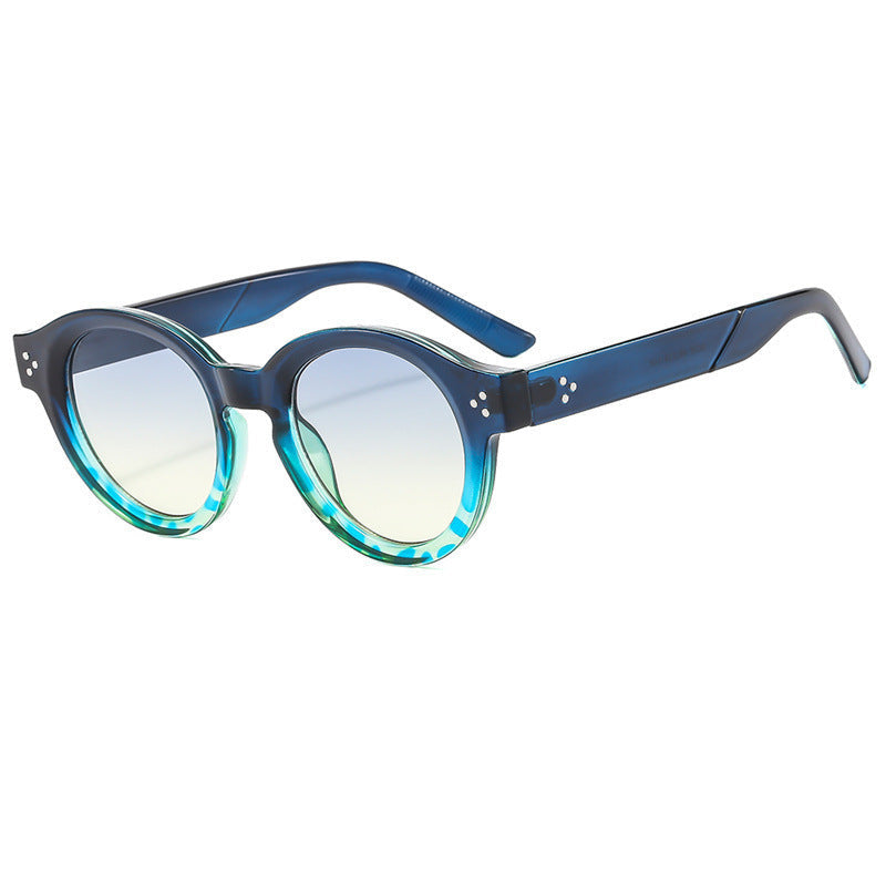 Ladies' fashionable sunglasses with clear and structured frame Kalsten