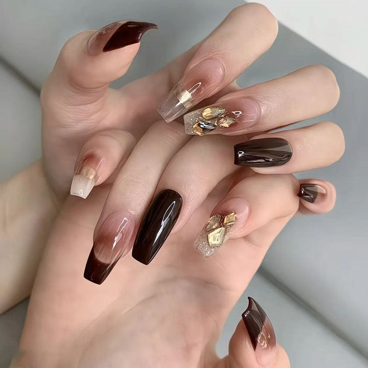 Artificial nails with luxury embellishments and stylish color gradients Kalsten