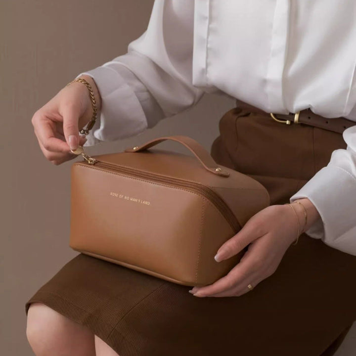 Cosmetic bag with multiple compartments and elegant design Kalsten
