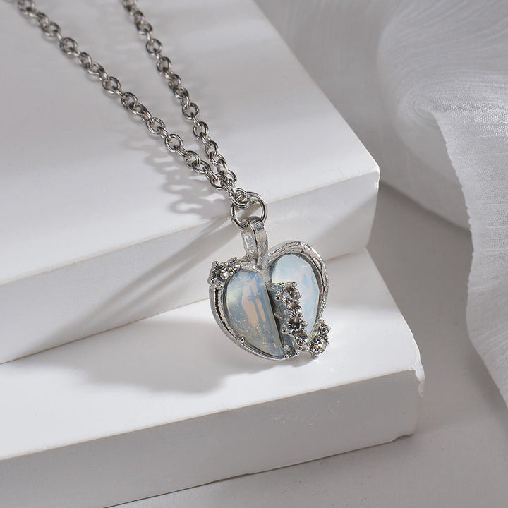 Heart pendant necklace with sparkling accents Kalsten