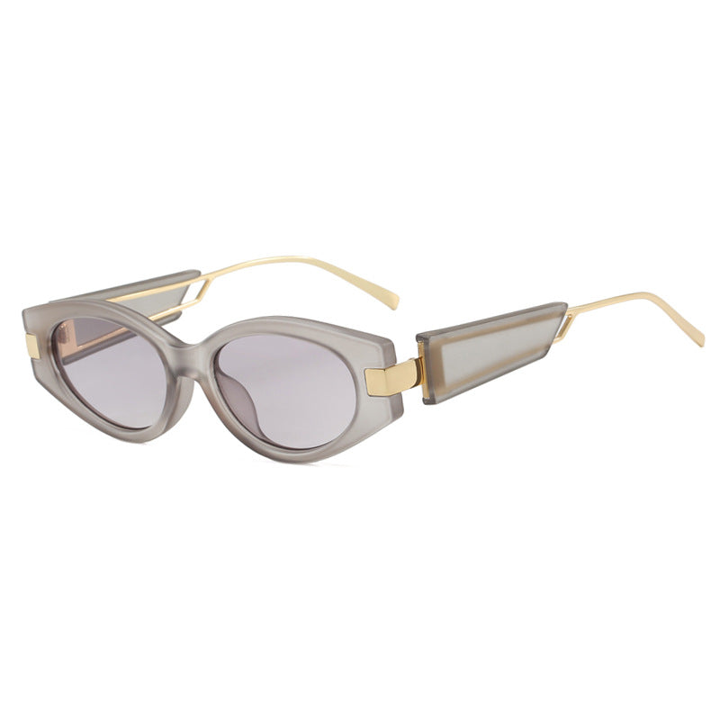 Ladies elegant Cat-Eye sunglasses with gold accents Kalsten