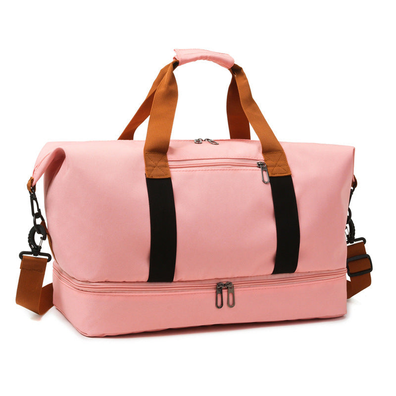 Sporty travel bag with sturdy carrying handles and adjustable shoulder strap Kalsten