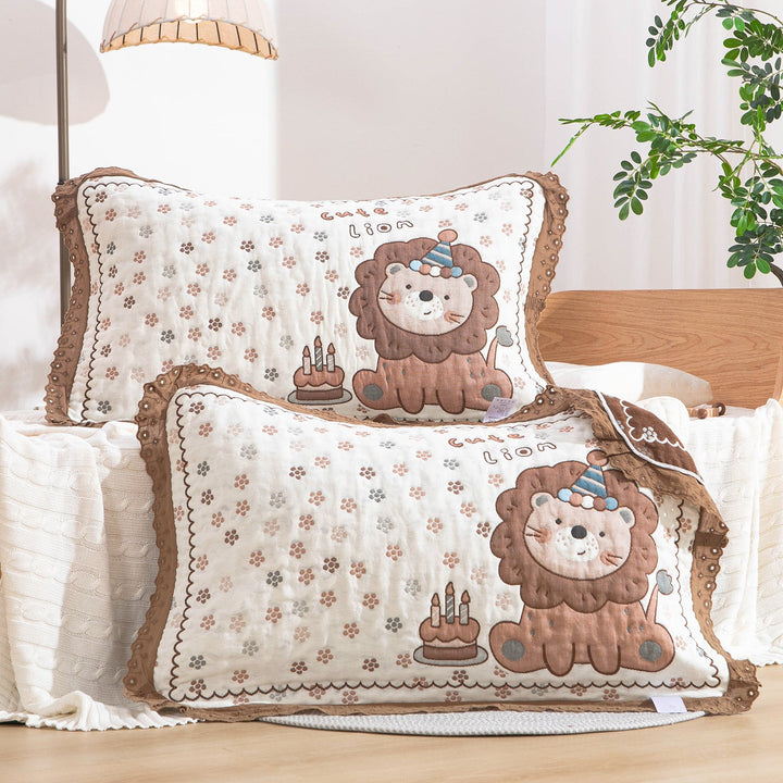 Women's pillow with charming elephant motif and delicate lace edge Kalsten