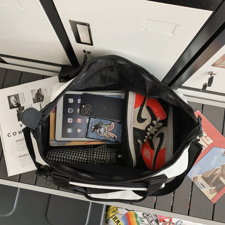 Practical sports and travel bag with ergonomic design Kalsten
