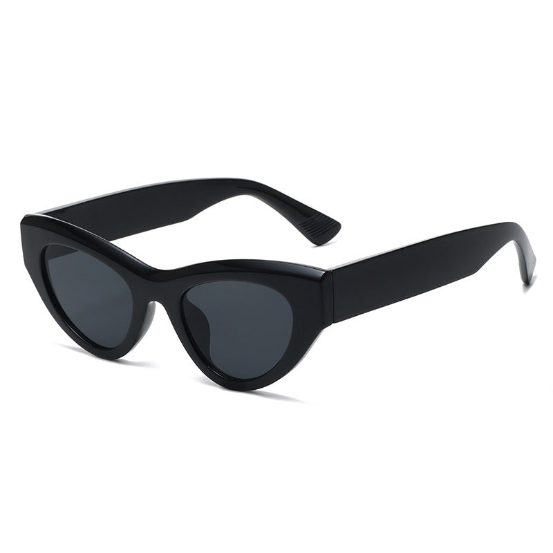 Women’s fashionable sunglasses in trendy cat-eye style Kalsten
