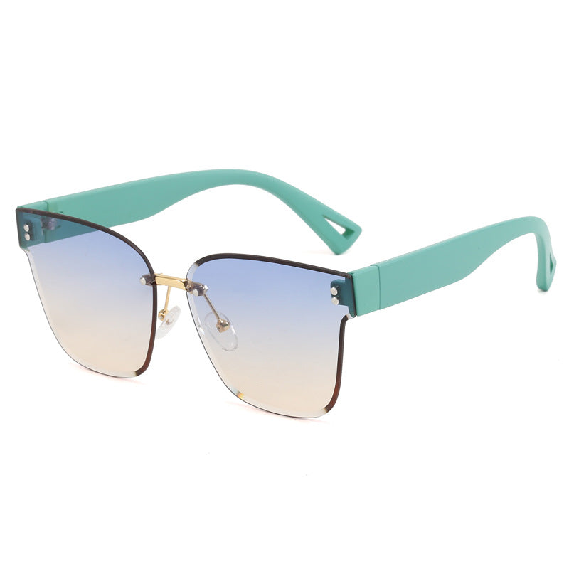 Ladies stylish sunglasses with elegant shield design Kalsten