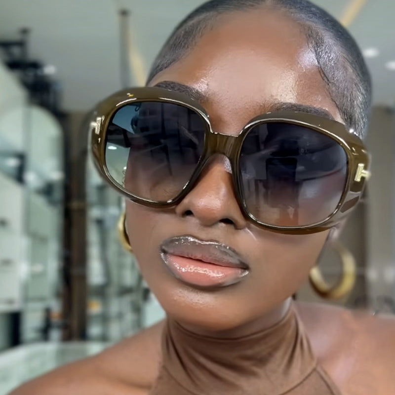 Women's oversized sunglasses with elegant frame structure and UV protection Kalsten
