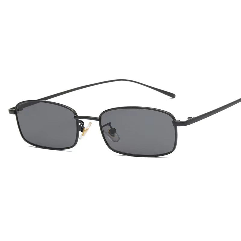 Ladies exclusive sunglasses with striking tortoiseshell pattern and sturdy frame Kalsten