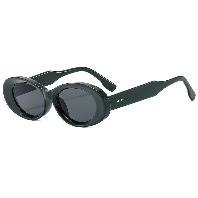 Women Retro-inspired Sunglasses in elegant oval design Kalsten
