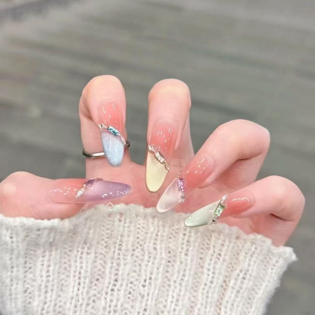 Glamorous Press-On Nail Set Kalsten