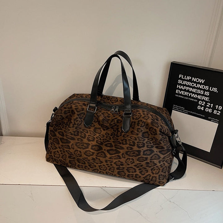 Weekend travel bag in fashionable leopard pattern Kalsten