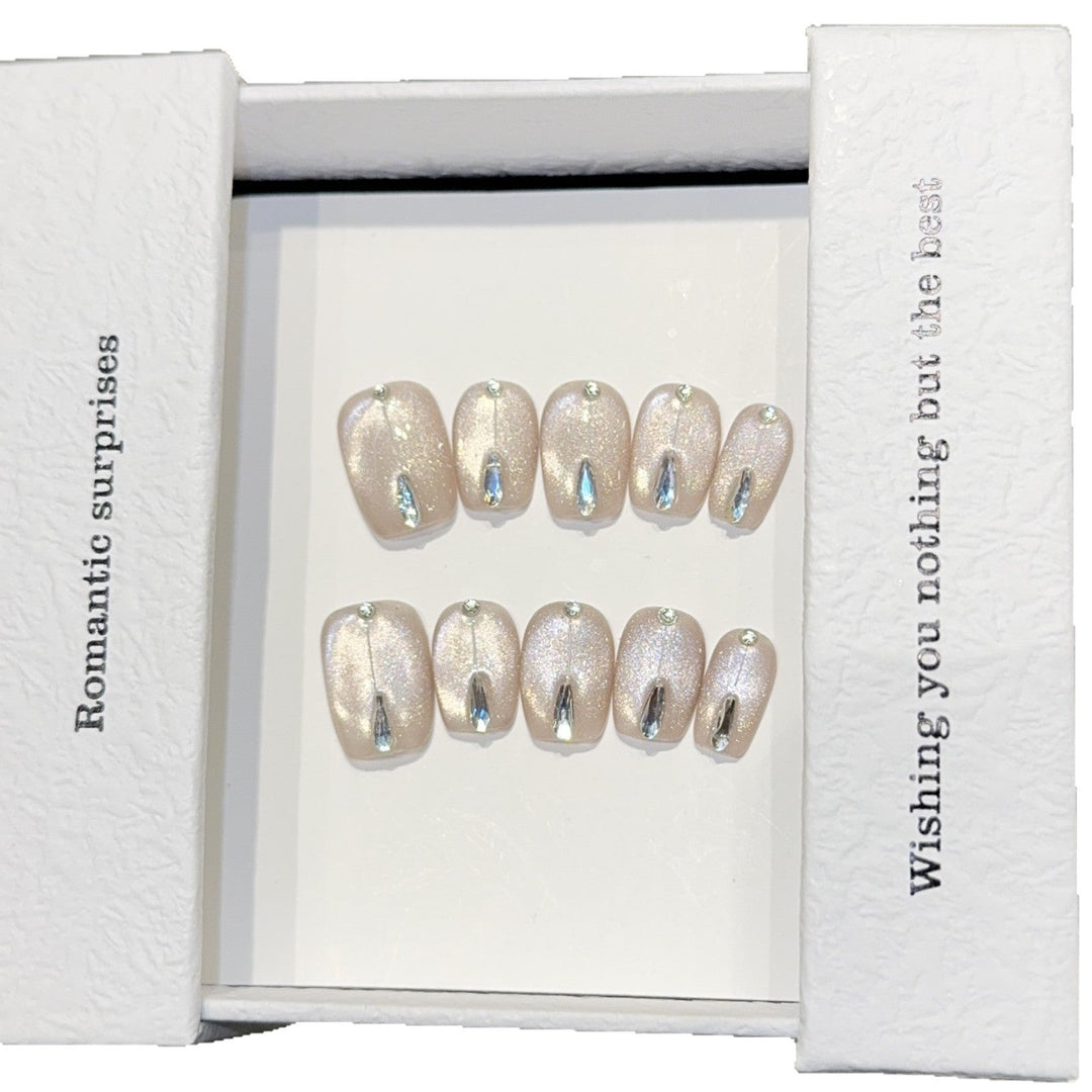 Artificial nails with elegant glamour design Kalsten