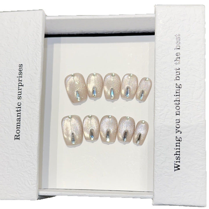 Artificial nails with elegant glamour design Kalsten