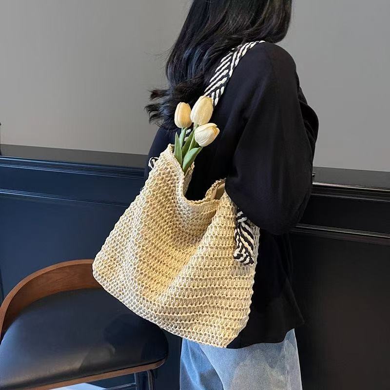 Large shopping bag with woven design Kalsten