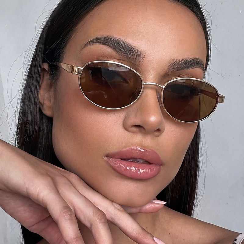 Women's fashionable sunglasses in an elegant oval design with a high-quality metal frame Kalsten