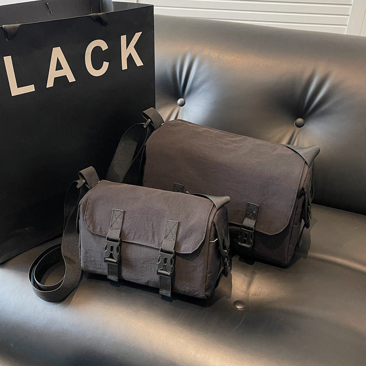 Modular shoulder bag with unique fastening system Kalsten