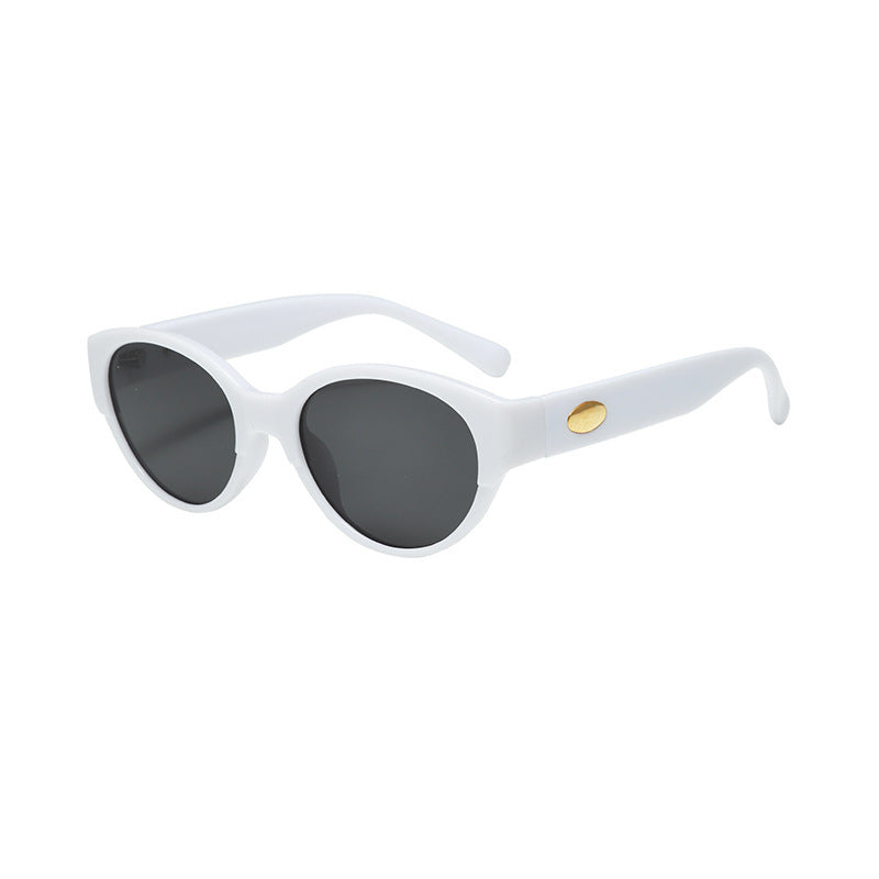 Women's fashionable retro sunglasses in contemporary style Kalsten