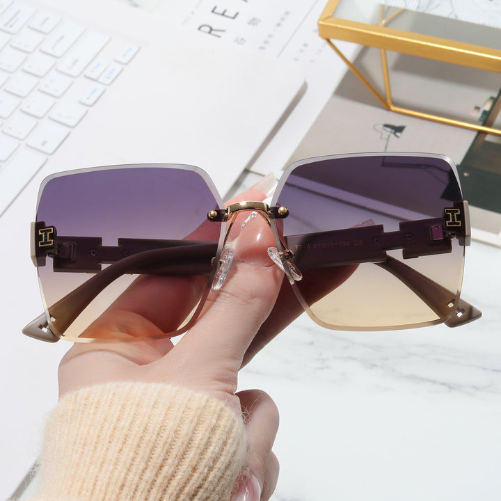 Women's oversized square sunglasses with stylish accents Kalsten