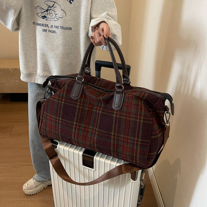 Sporty Multi-Purpose Duffel Bag with Durable Interior and Sturdy Handles Kalsten