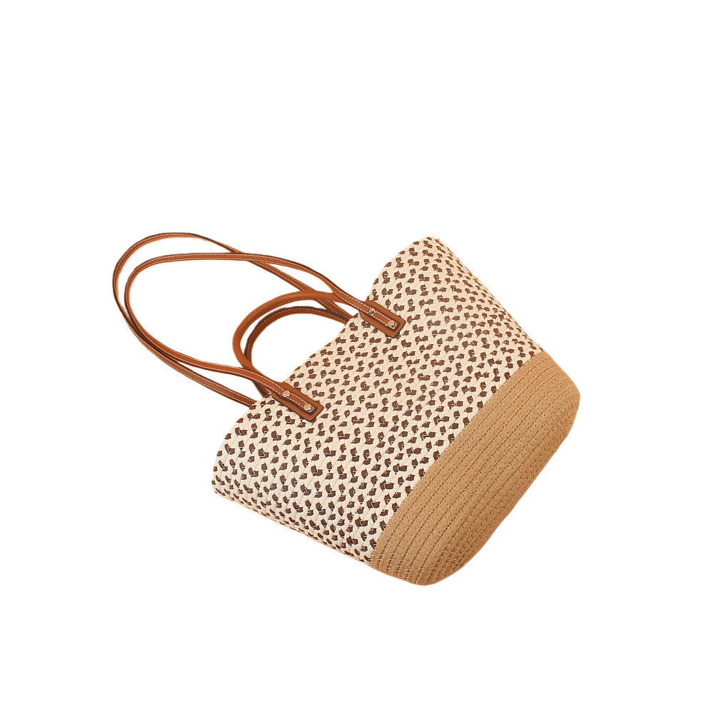 Elegant and Spacious Beach Bag with Woven Design Kalsten
