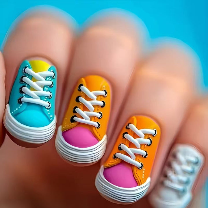 Artificial nails in sneaker design Kalsten