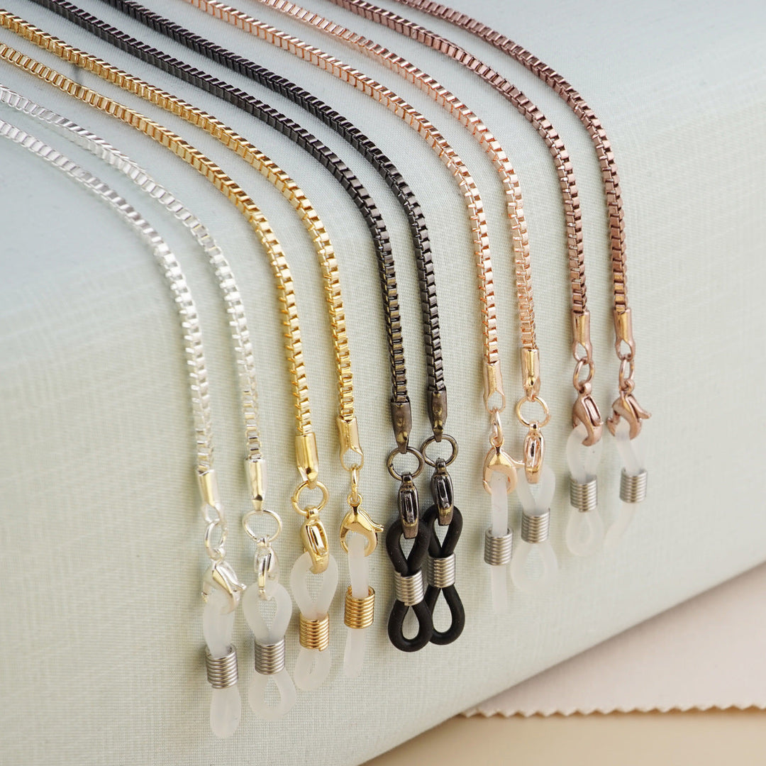 Sleek Metal Eyewear Chain Kalsten