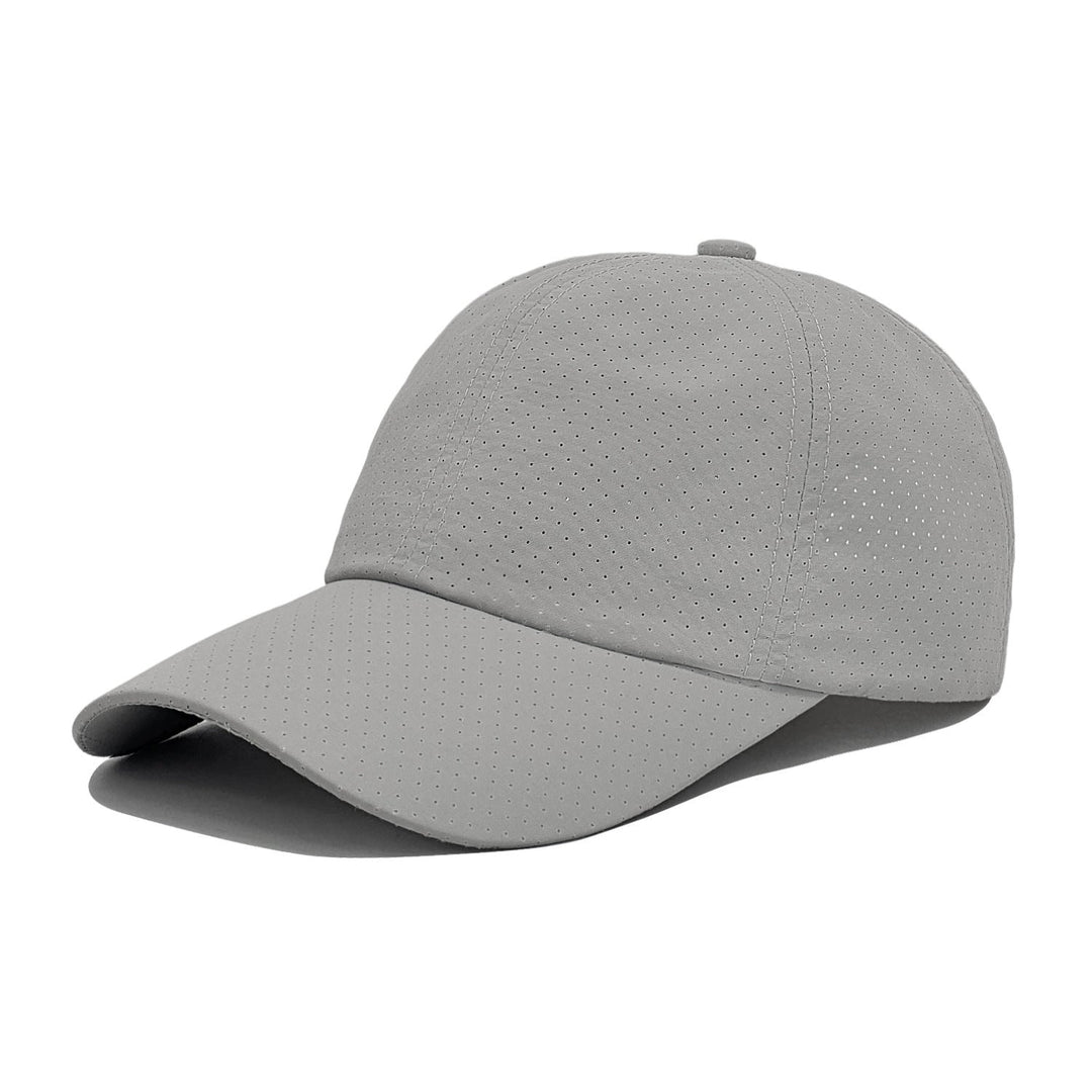 Ladies sport cap with breathable upper material Brehn