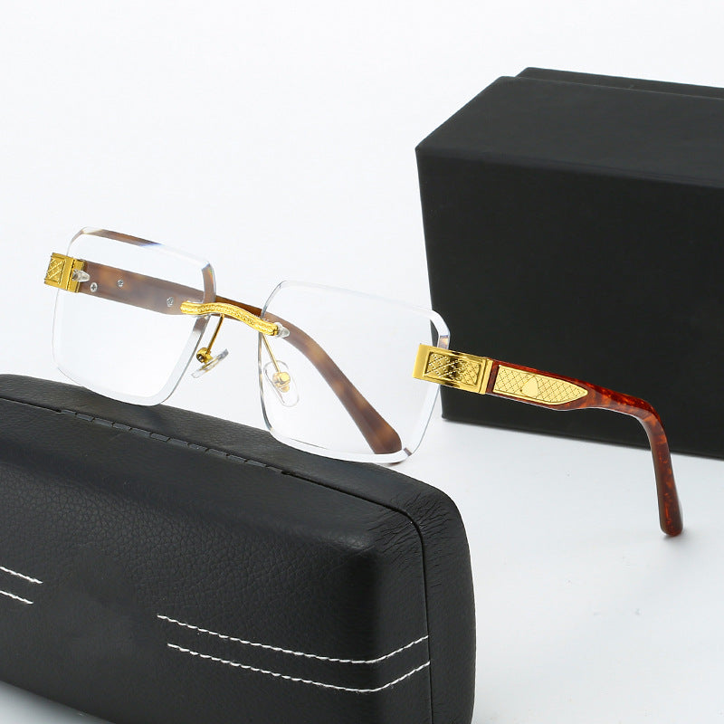 Ladies elegant sunglasses with luxurious, glittering frame Kalsten