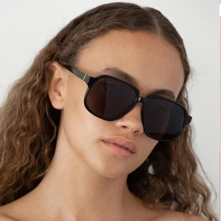 Women Stylish Sunglasses with Square Frame Kalsten