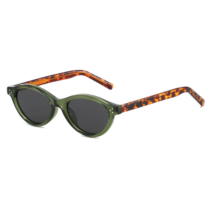 Women Cat-Eye Sunglasses with elegant, transparent frame and UV400 protection Kalsten