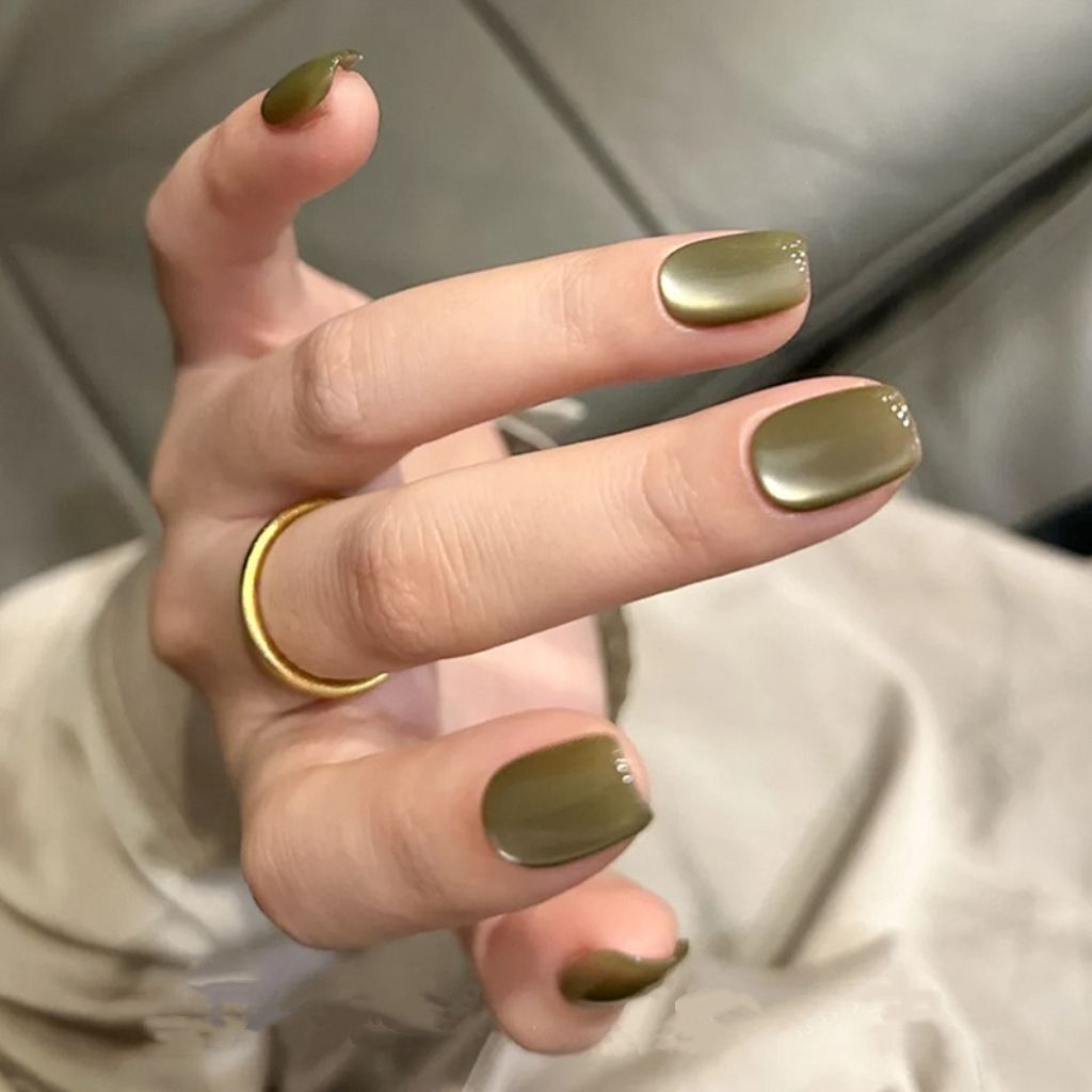 Artificial nails with modern night motif Kalsten