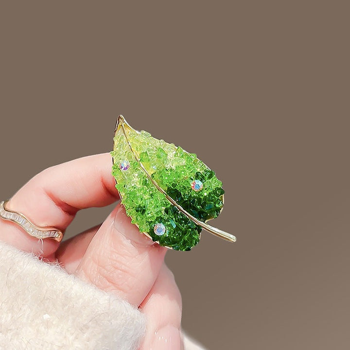 Elegant Leaf Brooch Kalsten