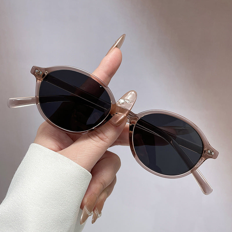 Ladies sunglasses in trendy, geometric design Kalsten