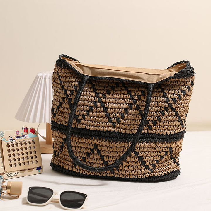 Handcrafted wicker bag with geometric pattern Kalsten