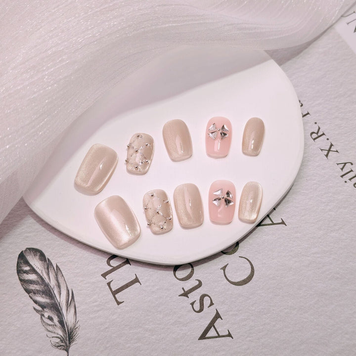 Elegant French Tip Press-On Nails Kalsten