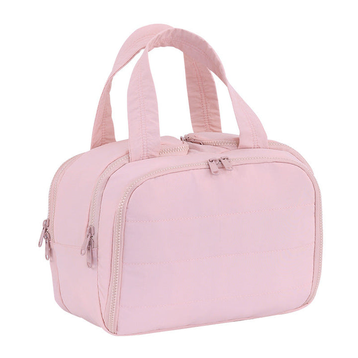 Travel bag with versatile interior pocket and practical carrying handle Kalsten