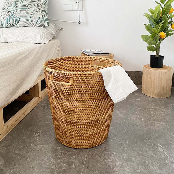 Women Elegant hand-woven basket with practical handles Kalsten