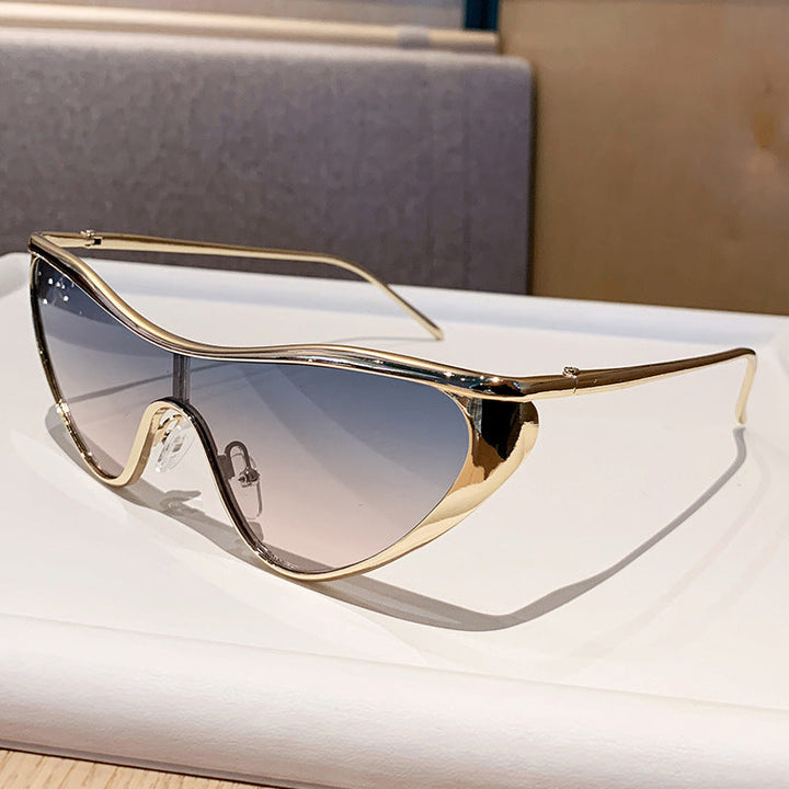Women's futuristic oversized sunglasses with striking design Kalsten