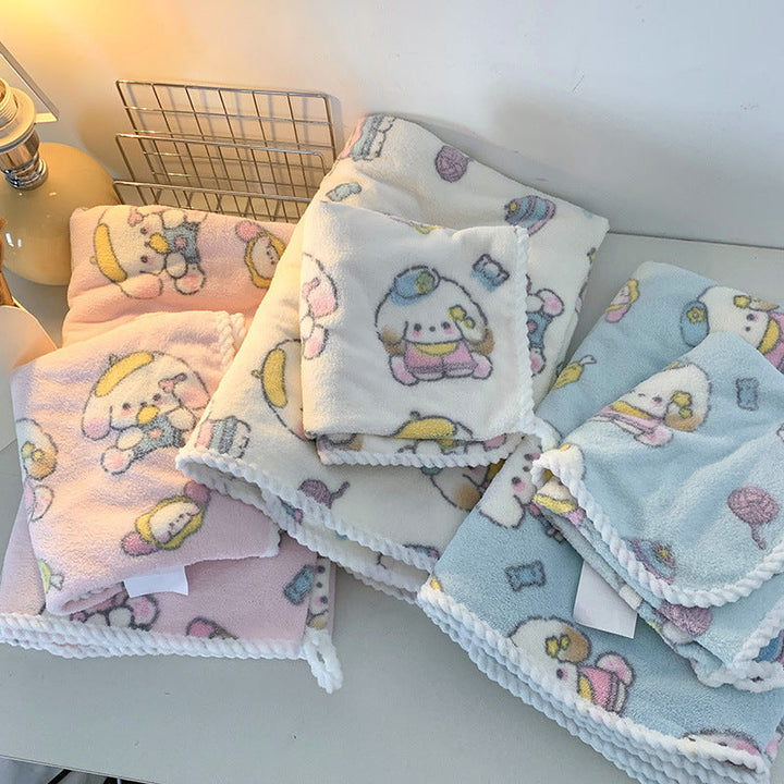 Cuddly blanket with playful animal motif Kalsten