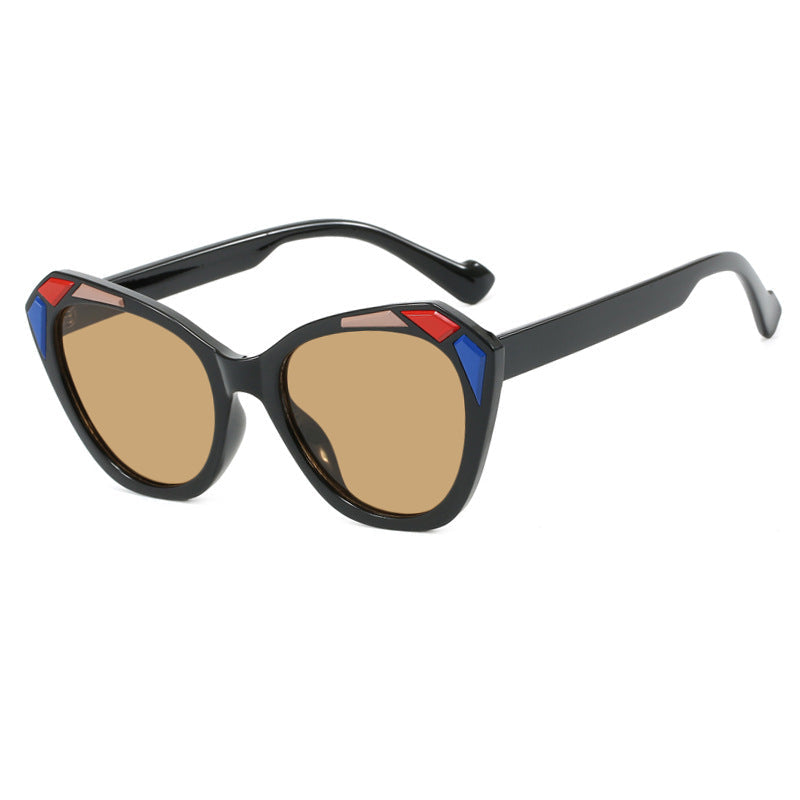 Ladies Cat Eye Sunglasses with Fashionable Details Kalsten