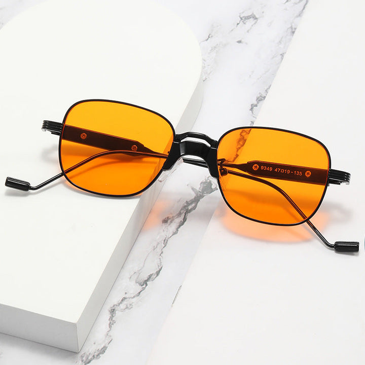 Fashionable Retro Sunglasses with Square Frame Kalsten