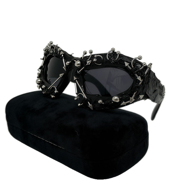 Ladies fashionable sports sunglasses with pointed details Kalsten