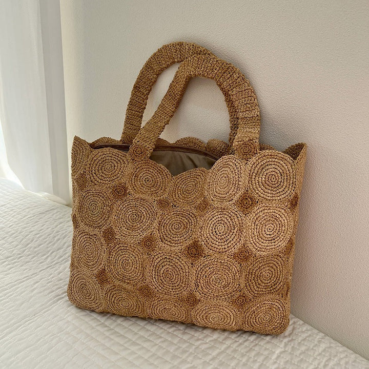 Handcrafted straw bag with geometric pattern Kalsten