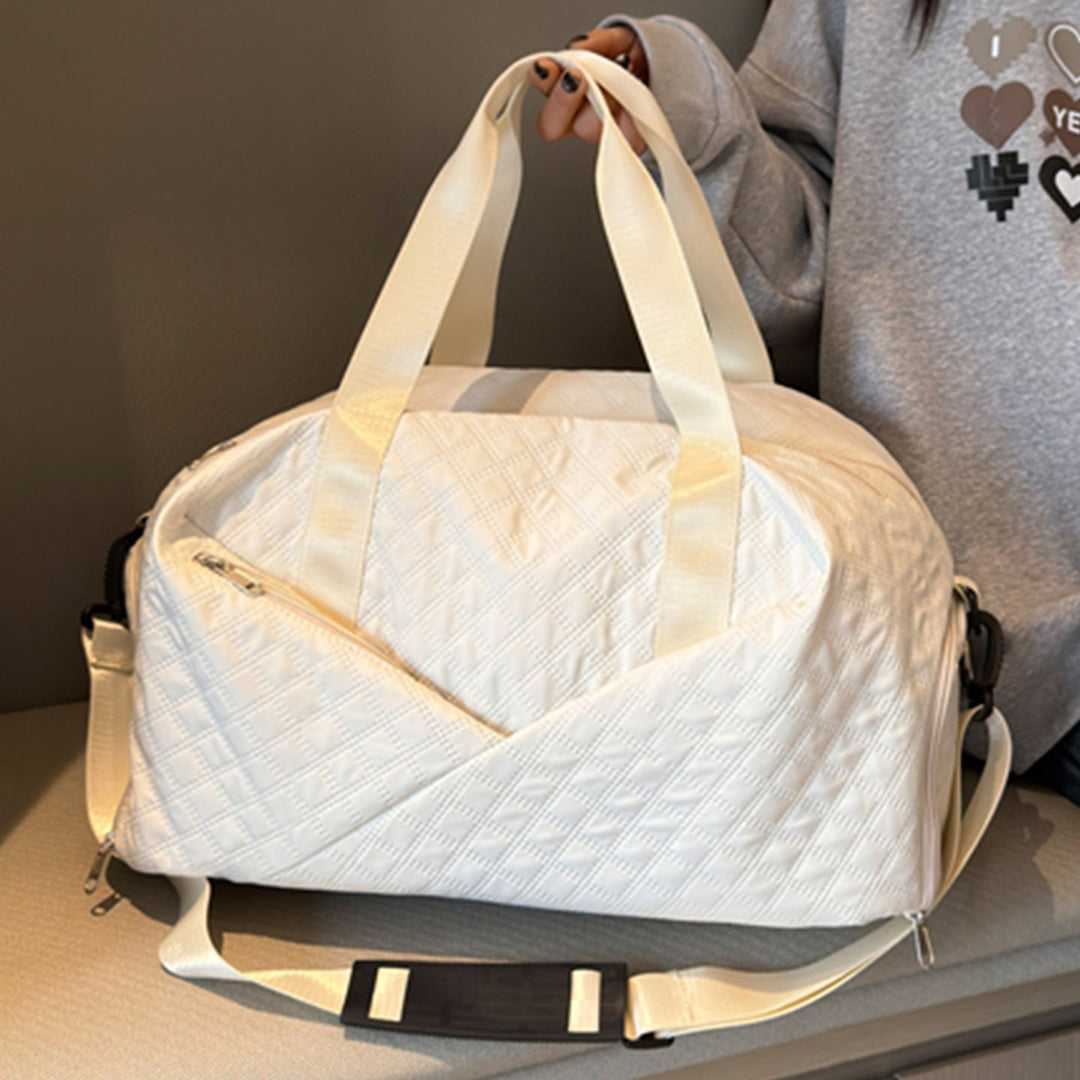 Sporty travel bag with elegant quilted pattern Kalsten