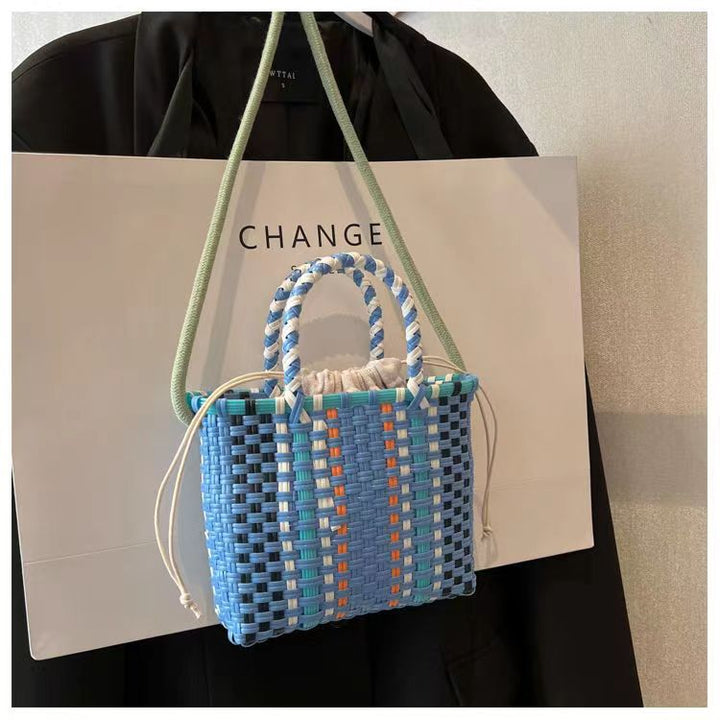 Playful handbag made of braided materials Kalsten