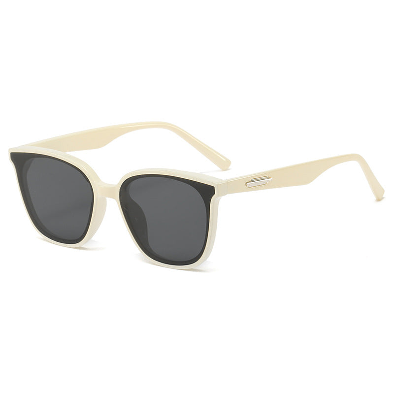 Ladies stylish sunglasses with robust and modern design Kalsten
