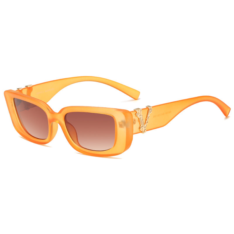 Women's fashionable sunglasses with luxurious tortoise design and gold accents Kalsten