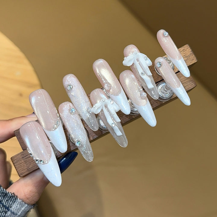 Artificial nails in elegant wedding design Kalsten