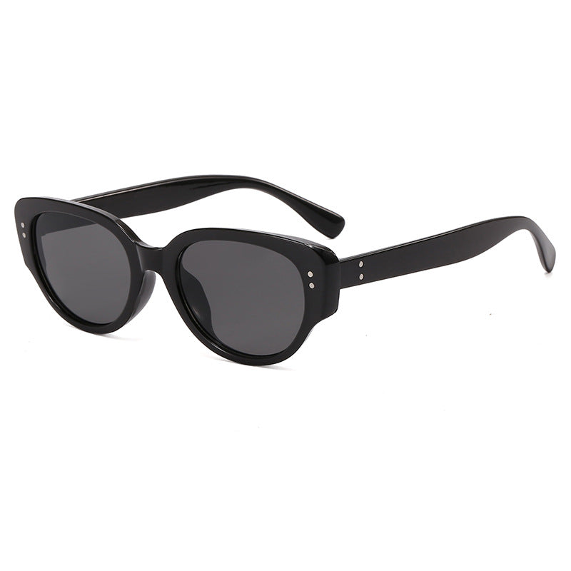 Women's fashionable sunglasses with striking design Kalsten